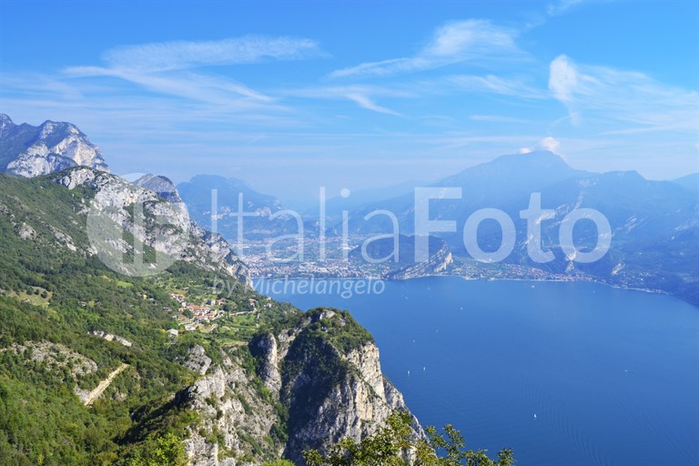 Aussicht von Punta Larici - Gardasee