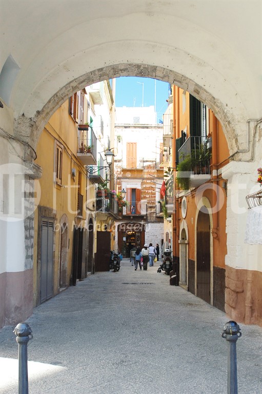 Bari