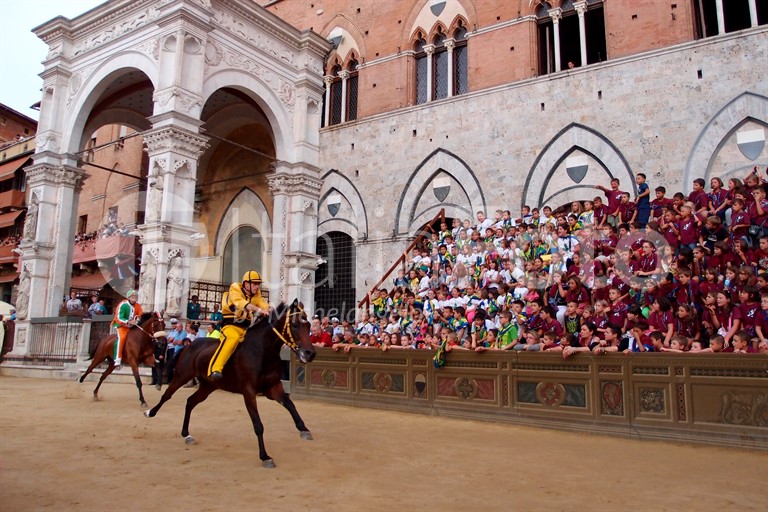 Toscana-Siena-Palio