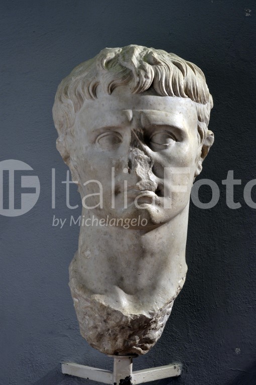 Toskana-Volterra-Etruscan Museum