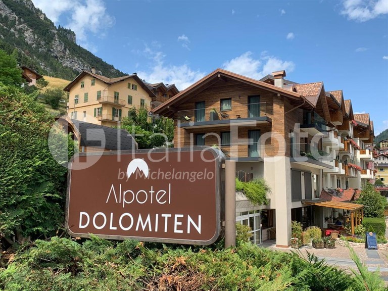 Alpotel Dolomiten - Molveno