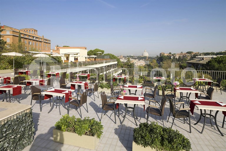Cardinal Hotel St